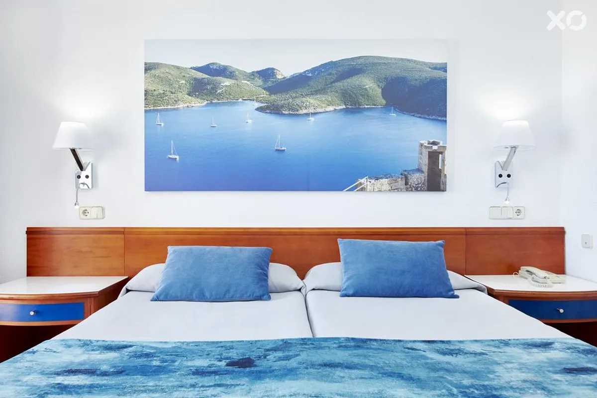 Universal Hotel Romantica