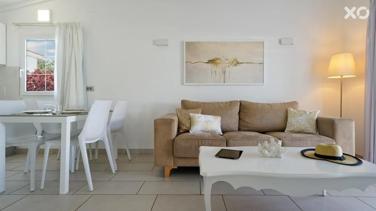 Adonis Bungalows