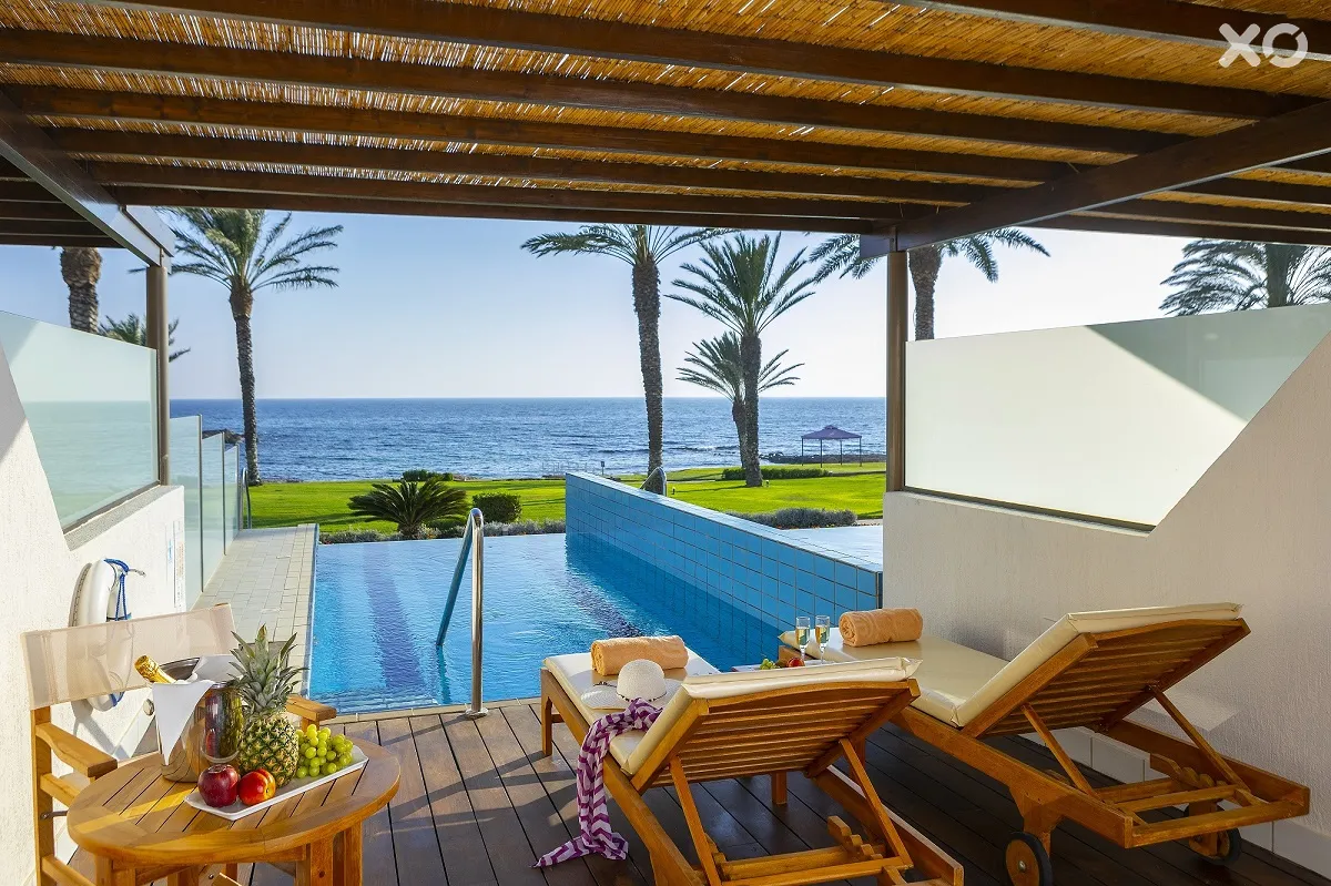 Constantinou Bros Athena Beach Hotel