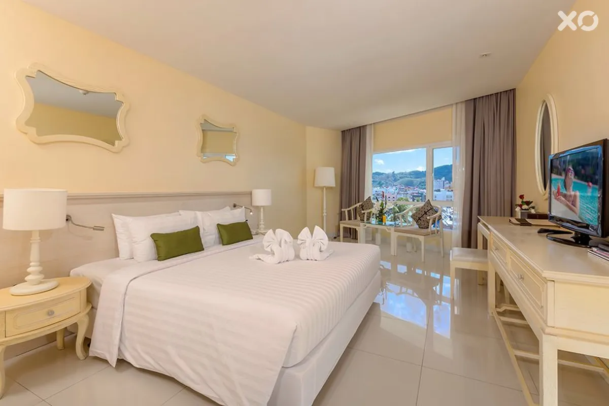 Andaman Embrace Patong