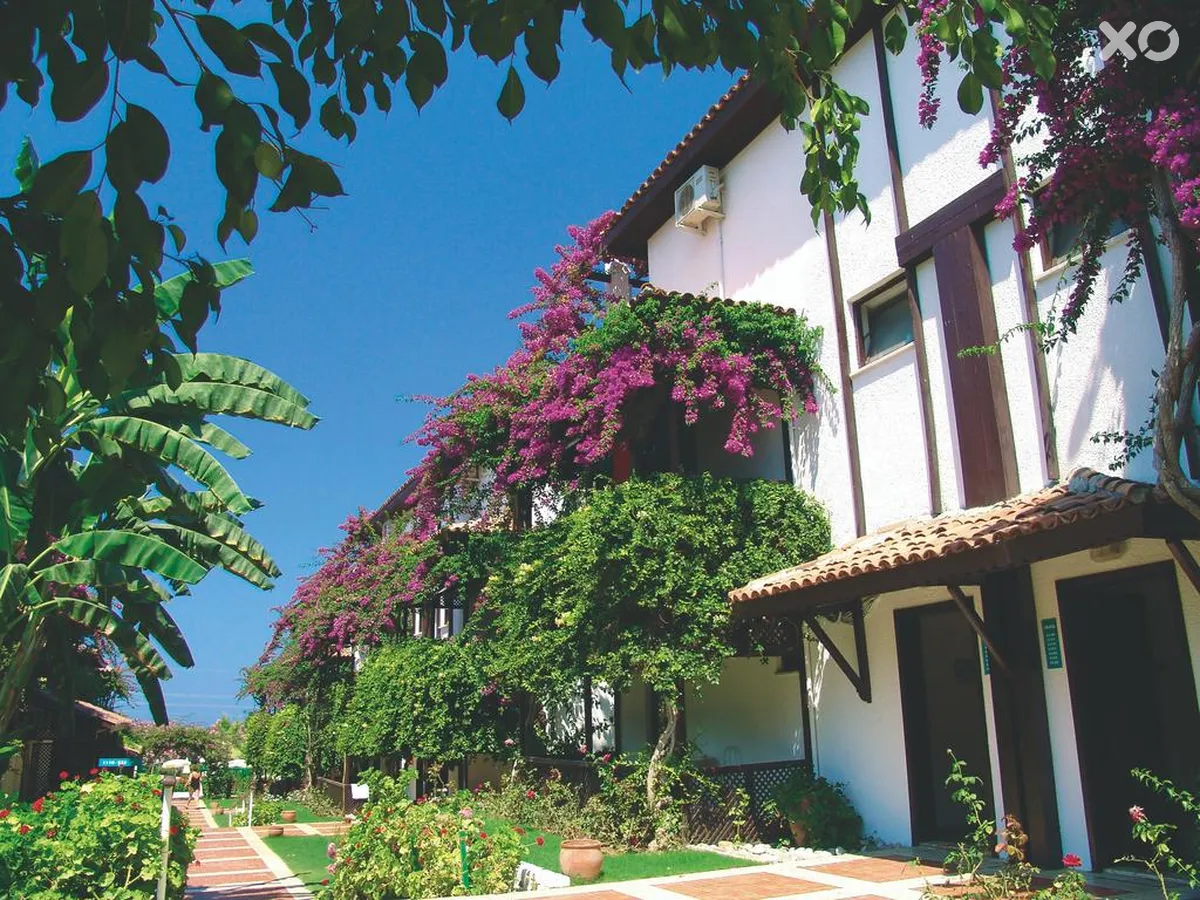 Club Titan Hotel