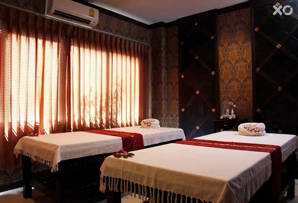 Kata Sea Breeze Resort