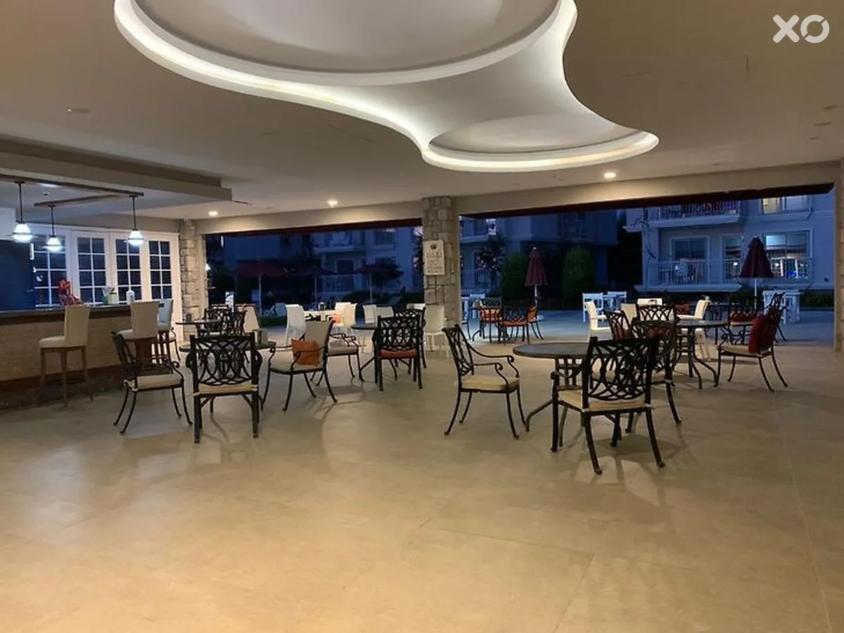 Daphne Residence