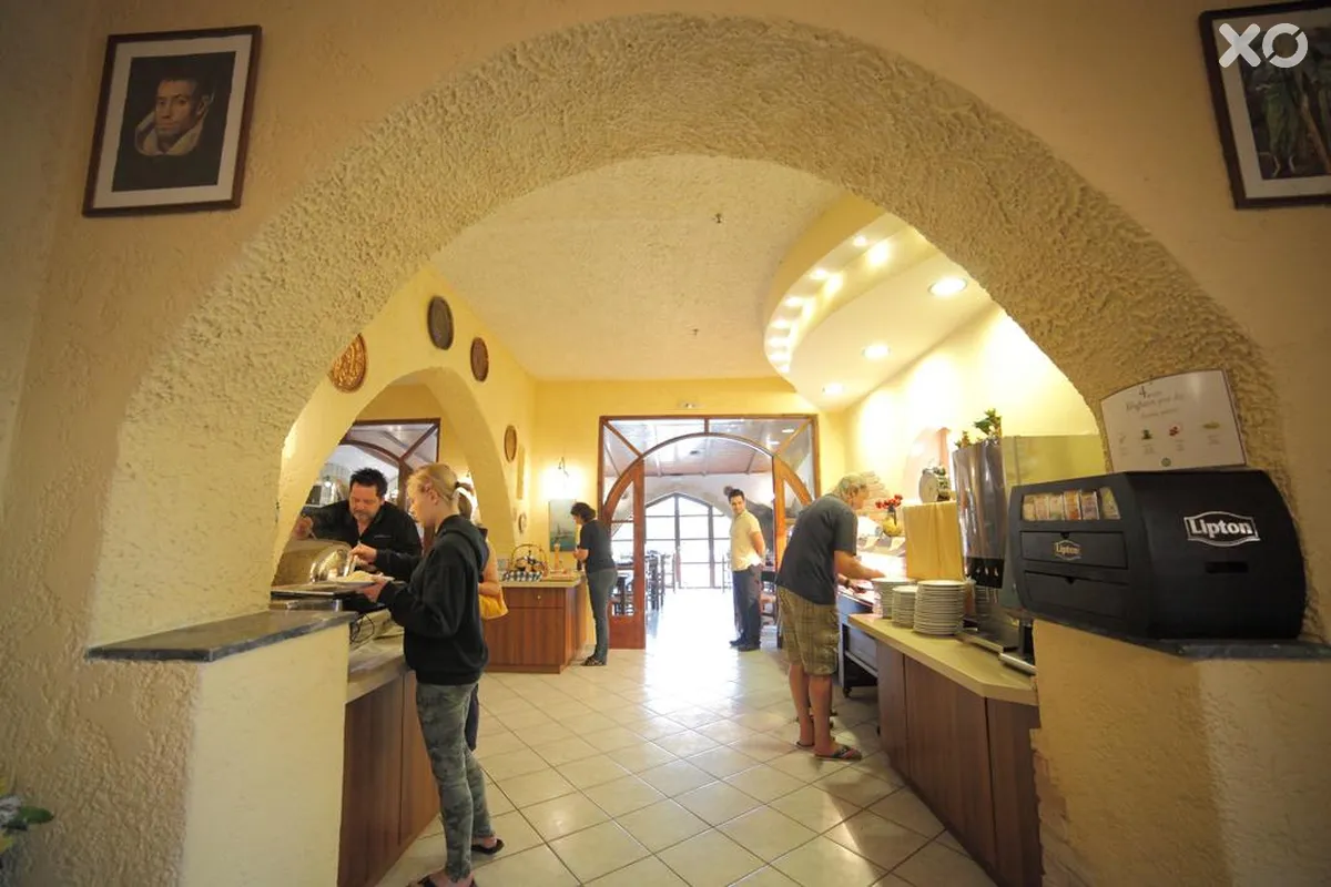 Erato Hotel