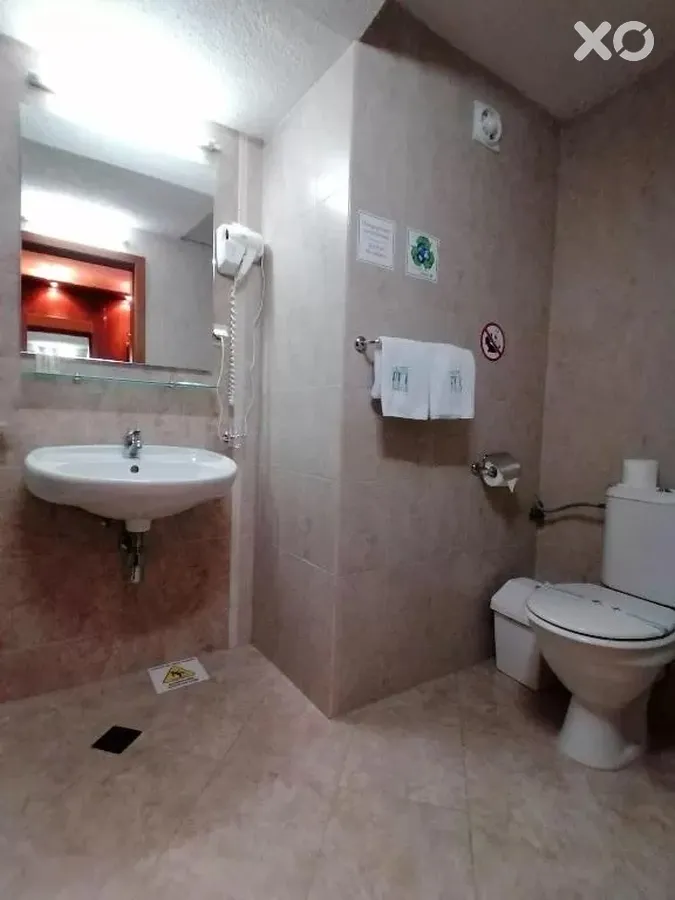 Ela Hotel