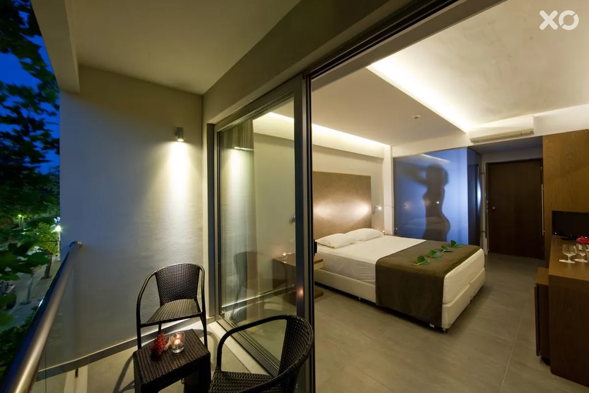 Oktober Downtown Rooms