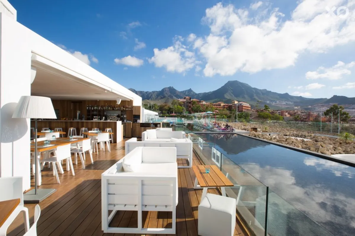 Baobab Suites Hotel