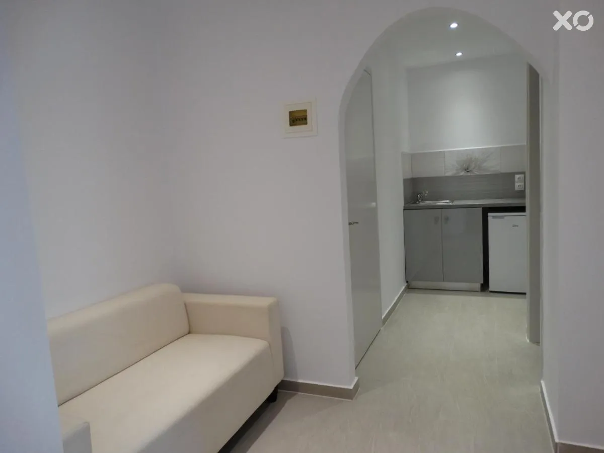 Makis Louvlis Apartments & Studios