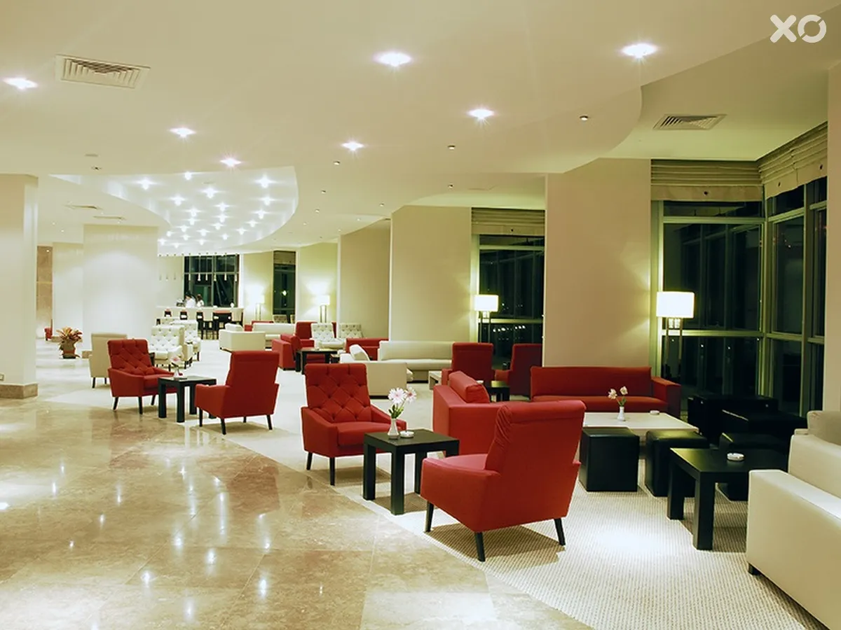 Charisma De Luxe Hotel