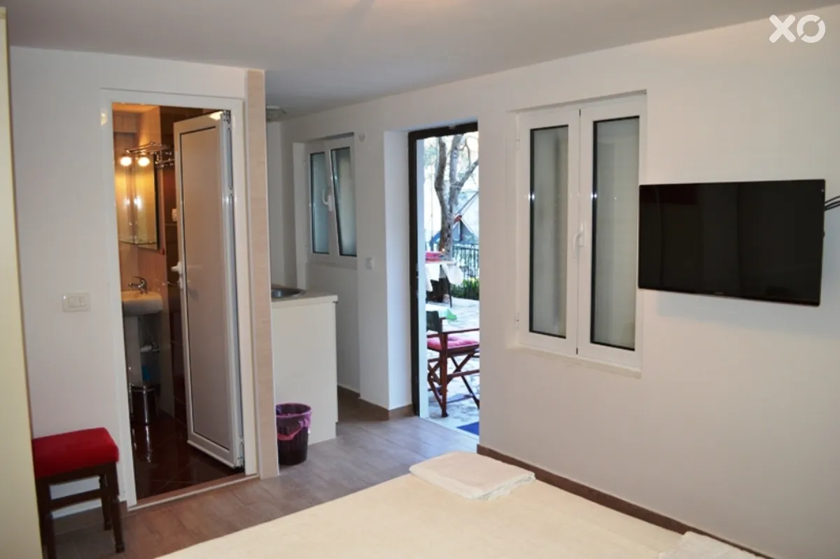 Ratko Apartmani Beсiсi