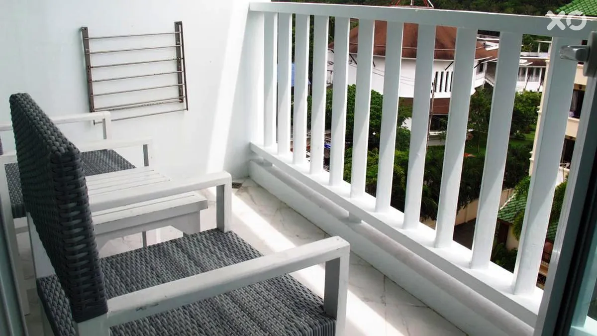 The Verandah Hotel
