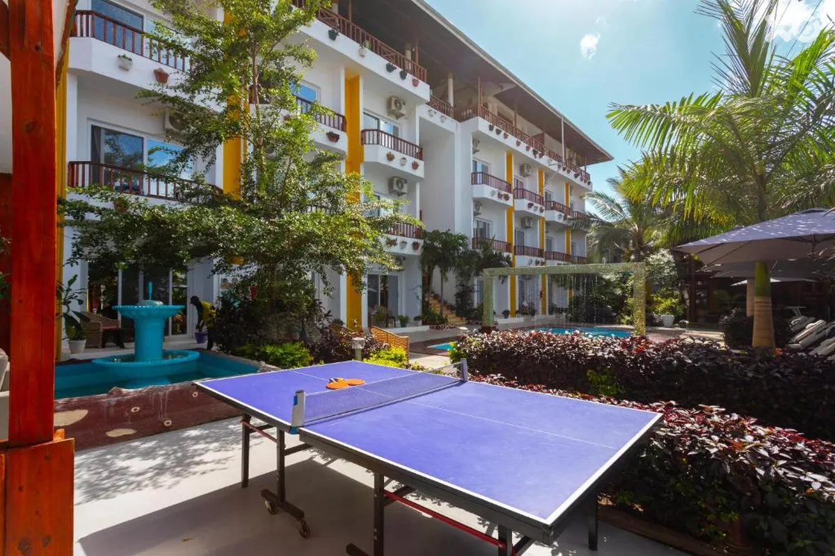 Canary Nungwi Hotel&Resturant