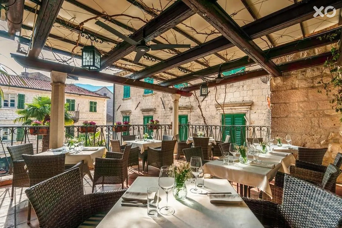 Monte Cristo Hotel