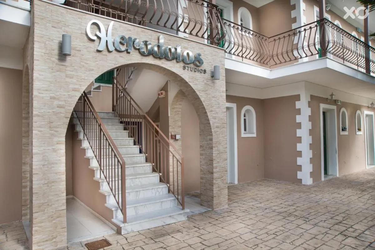 Herodotos Studios & Apartments