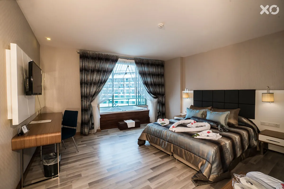 Xoria Deluxe Hotel