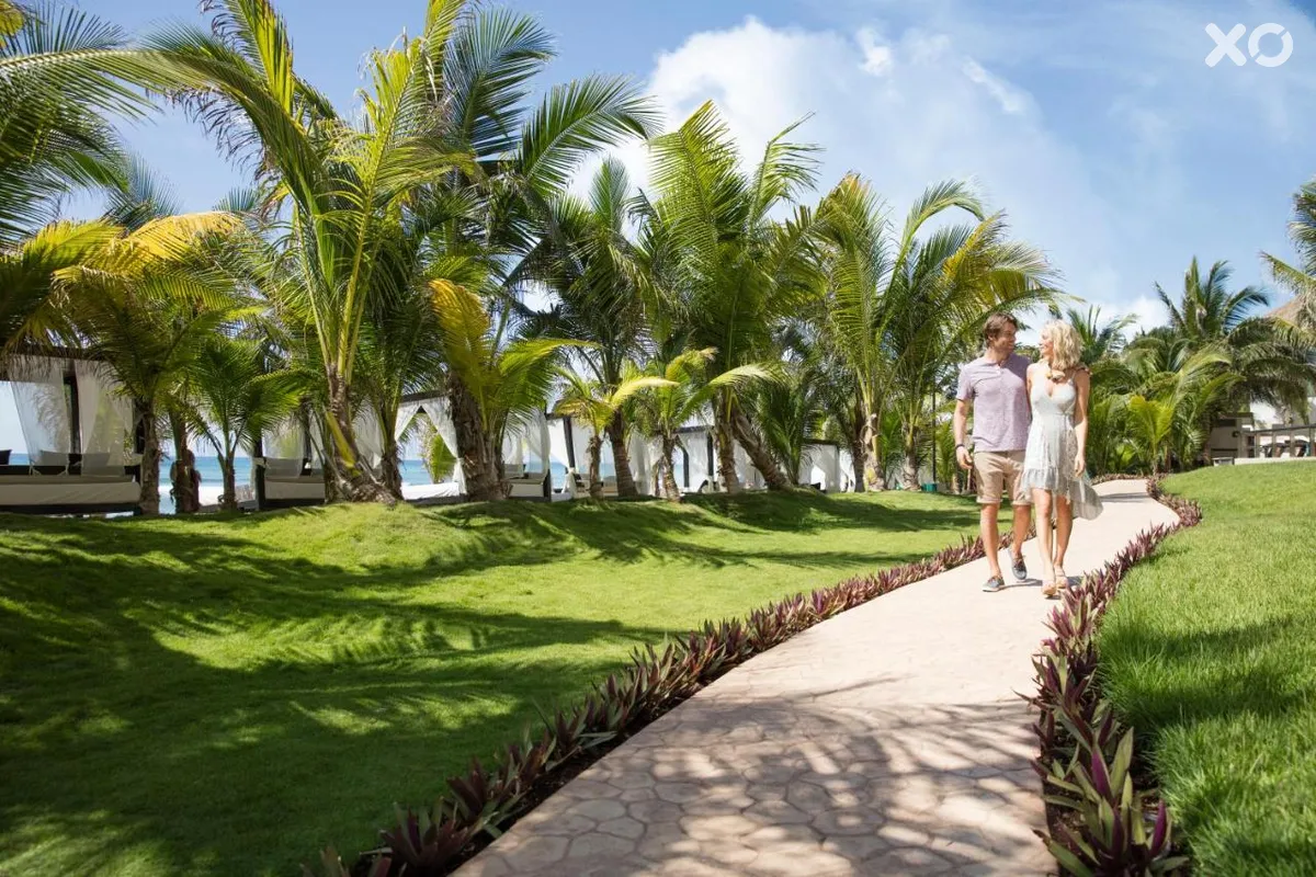 El Dorado Seaside Suites