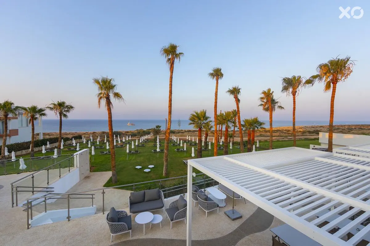 Leonardo Crystal Cove Hotel & Spa by the Sea