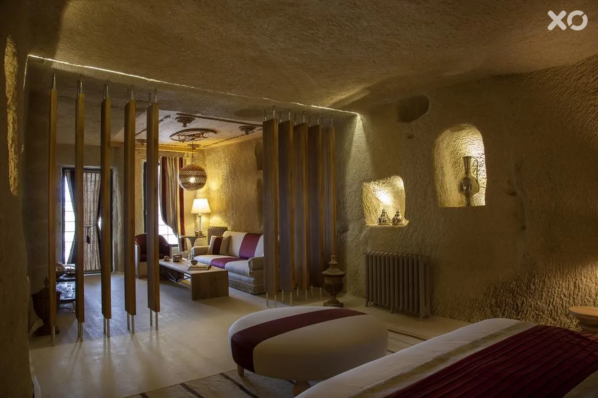 Hezen Cave Hotel