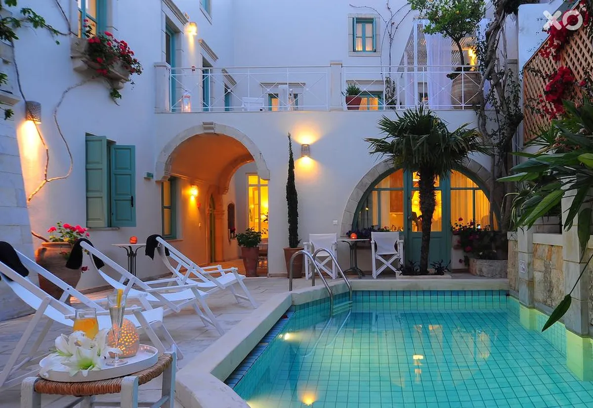 Mythos Suites Hotel