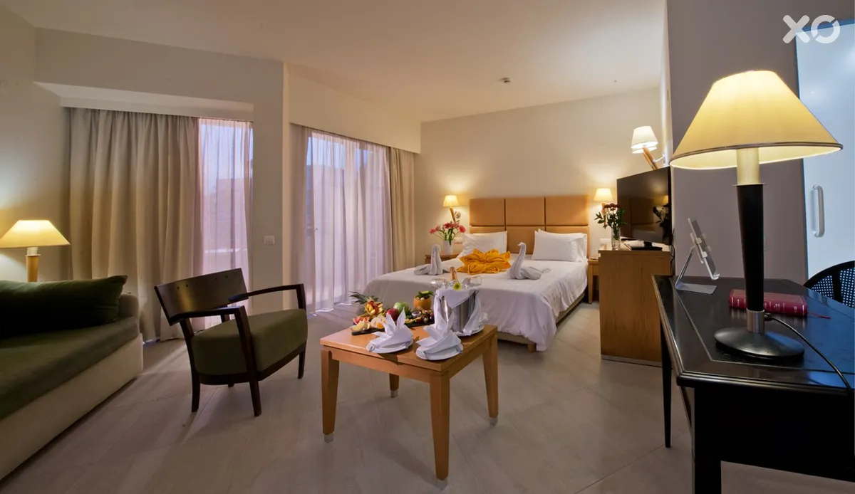Minos Hotel