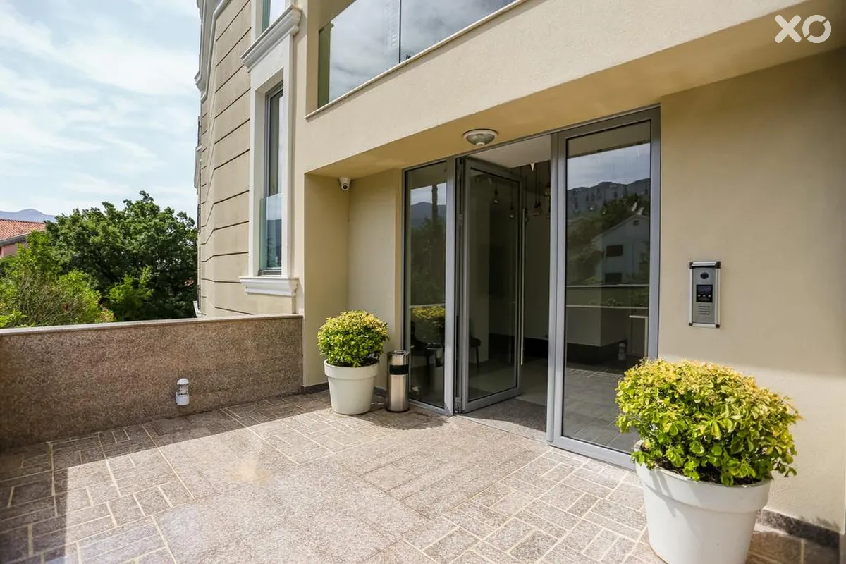 Delmar Residence