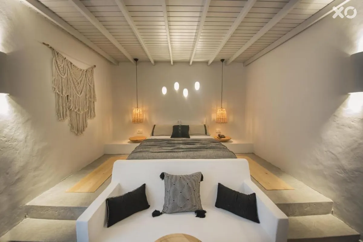 Yacht Boheme Hotel