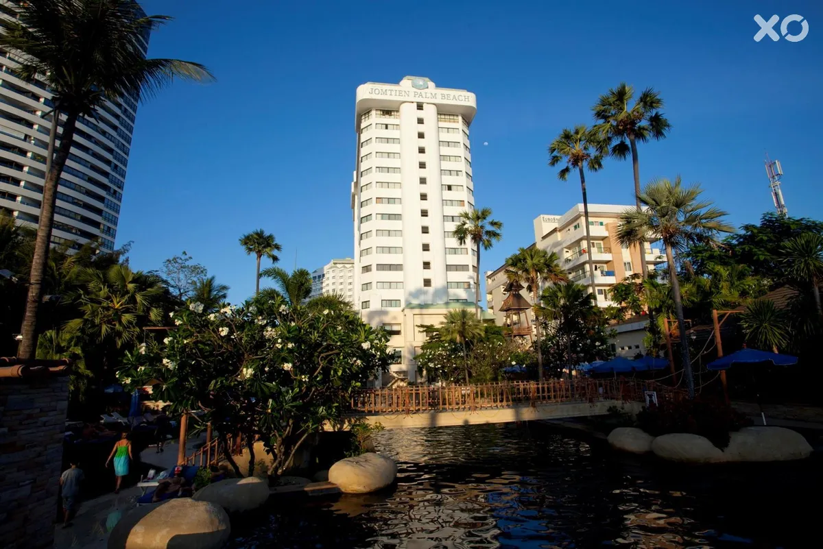 Jomtien Palm Beach Hotel & Resort