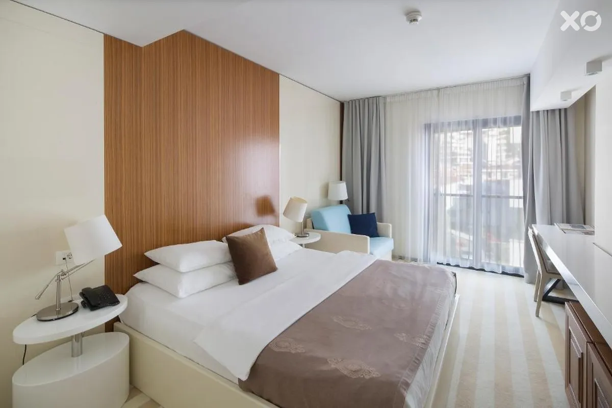 Aleksandar Hotel