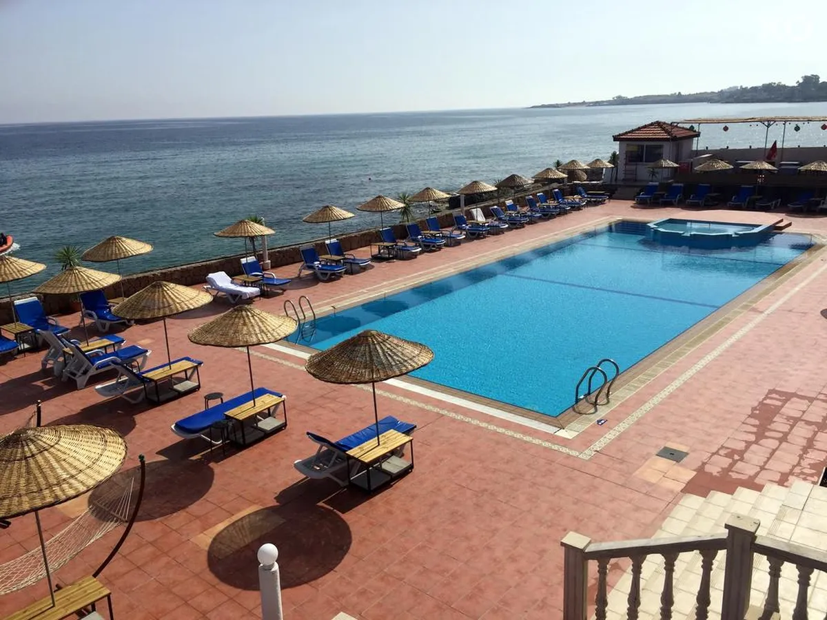 Manolya Hotel