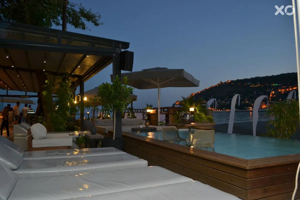 En Vie Beach Boutique Hotel