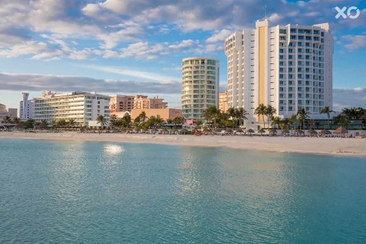 Krystal Altitude Cancun
