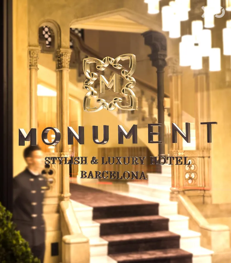 Monument Hotel