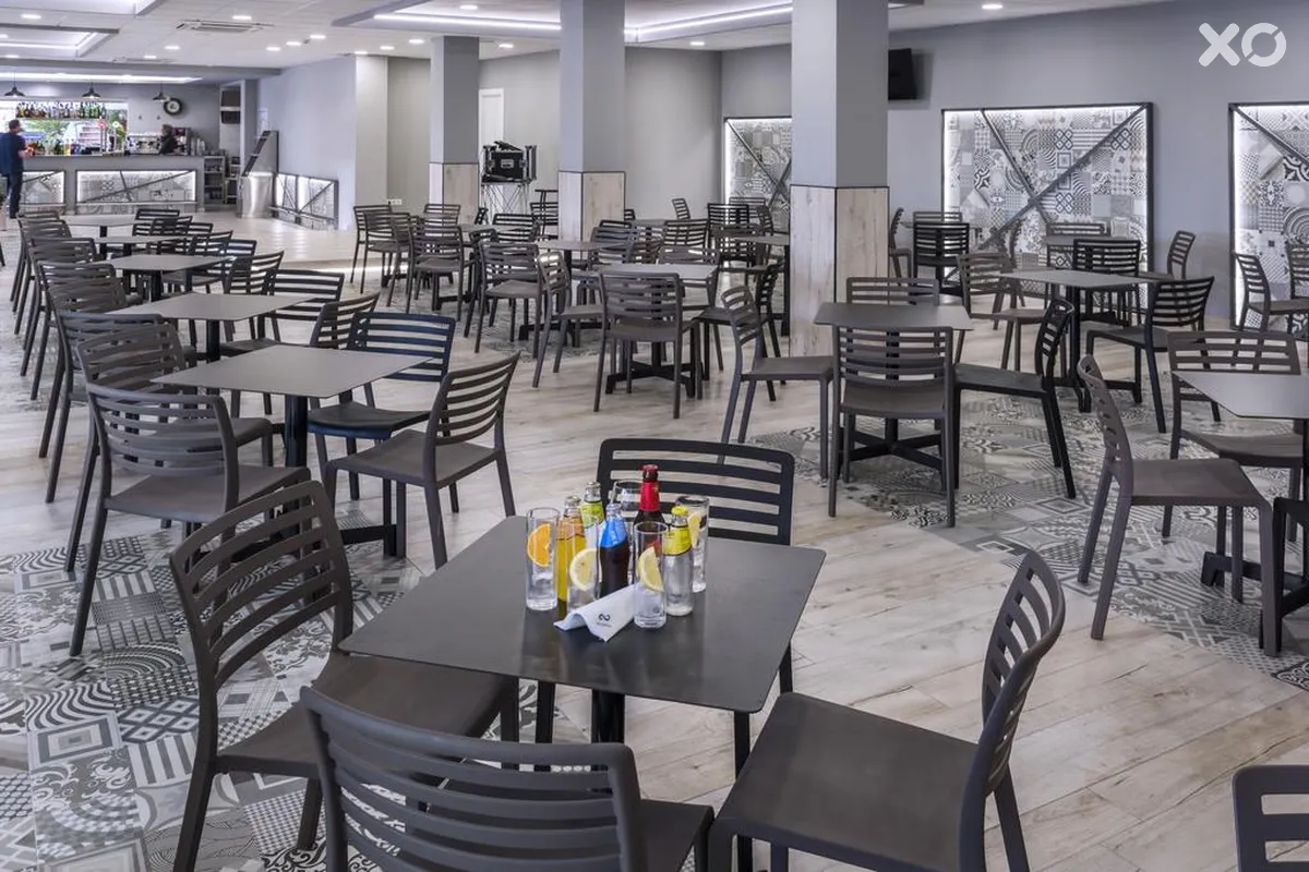 Oasis Park Splash Hotel