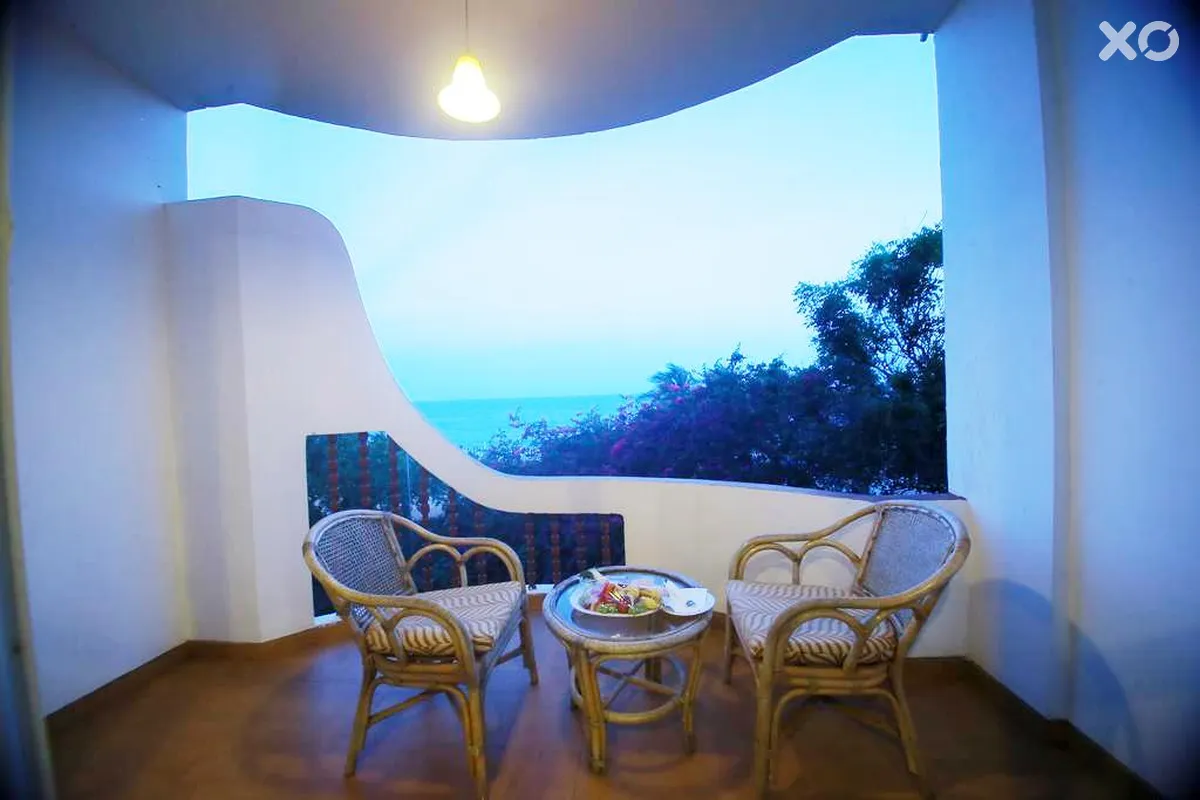 Peacock Beach Hotel