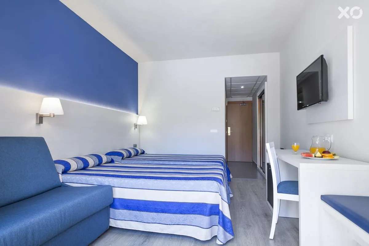 Oasis Park Hotel
