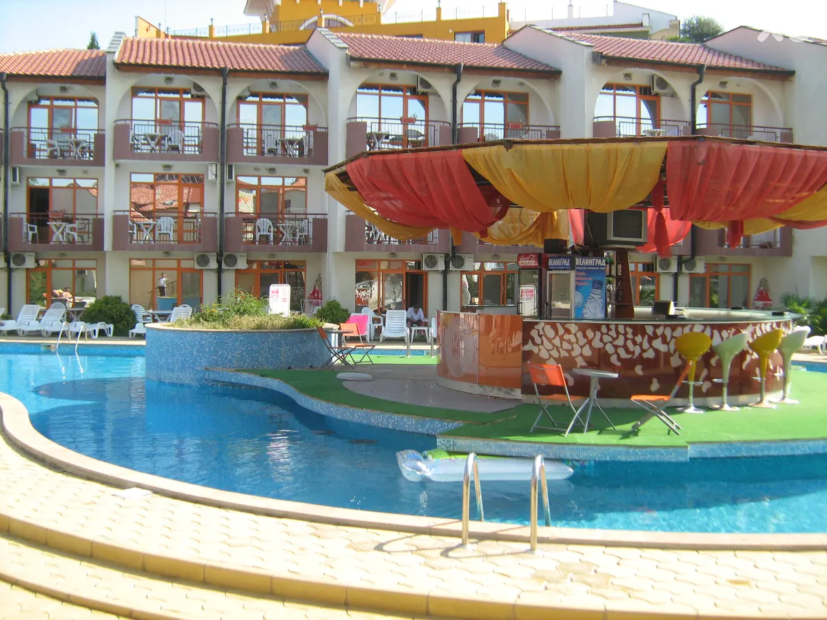 Sunrise Club