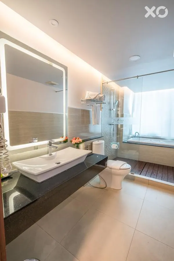 Aiyara Grand Hotel