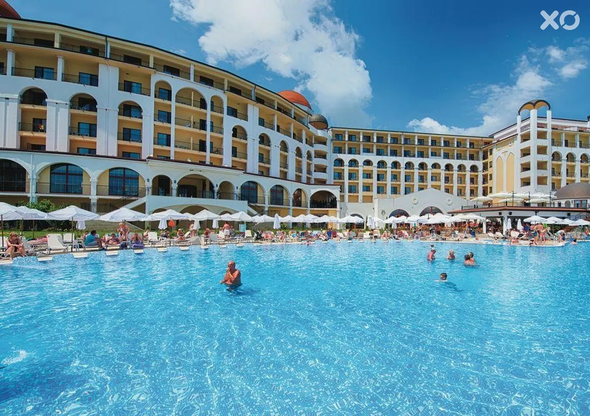 Alua Helios Bay