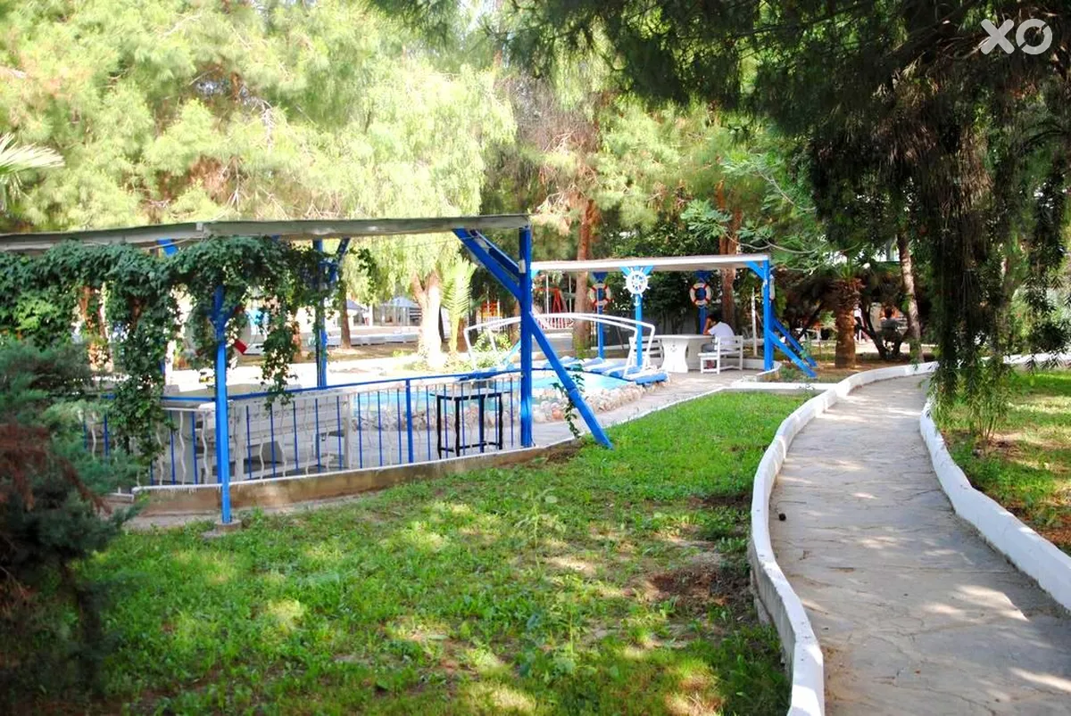 Flora Suites Hotel