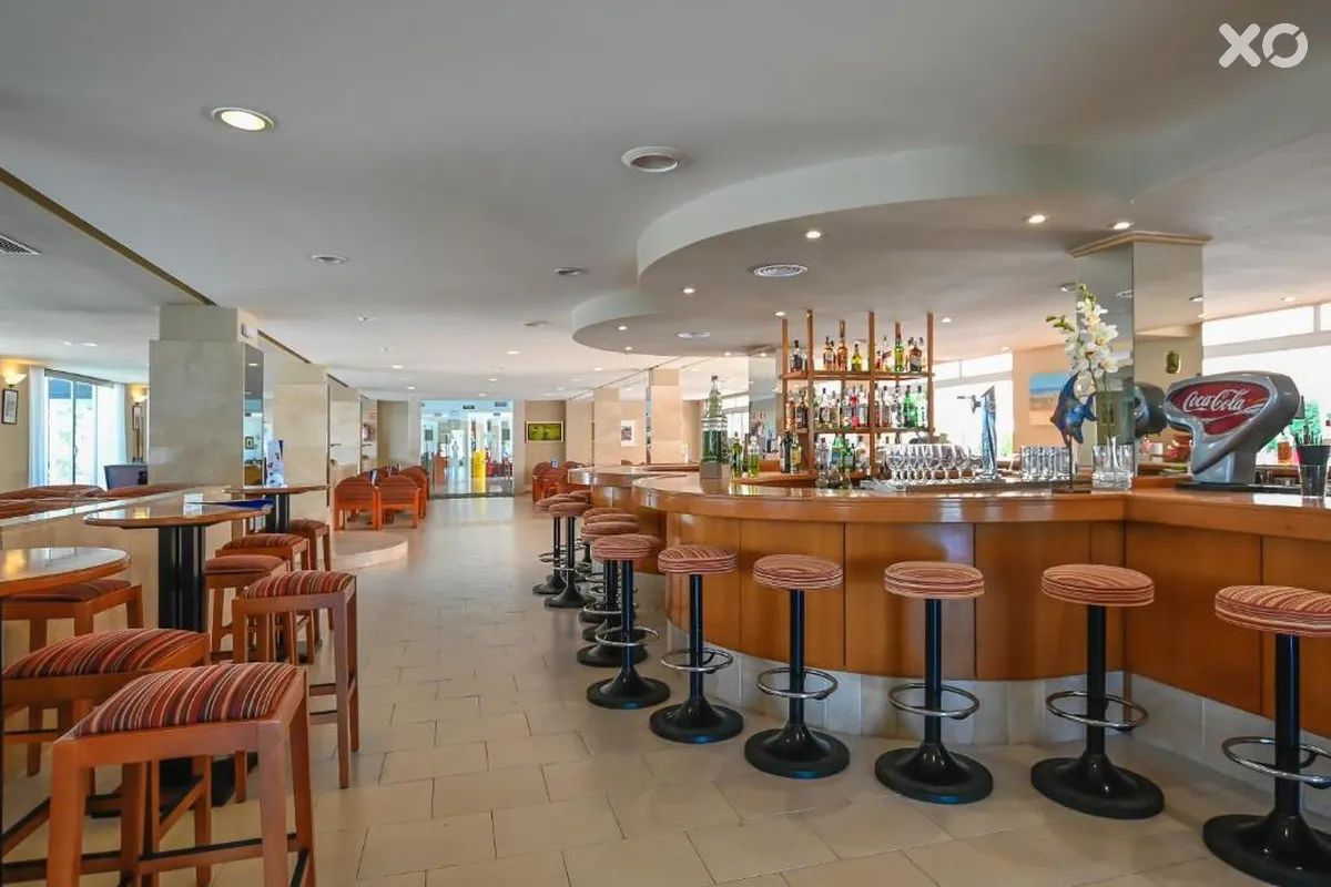 Alondra Hotel