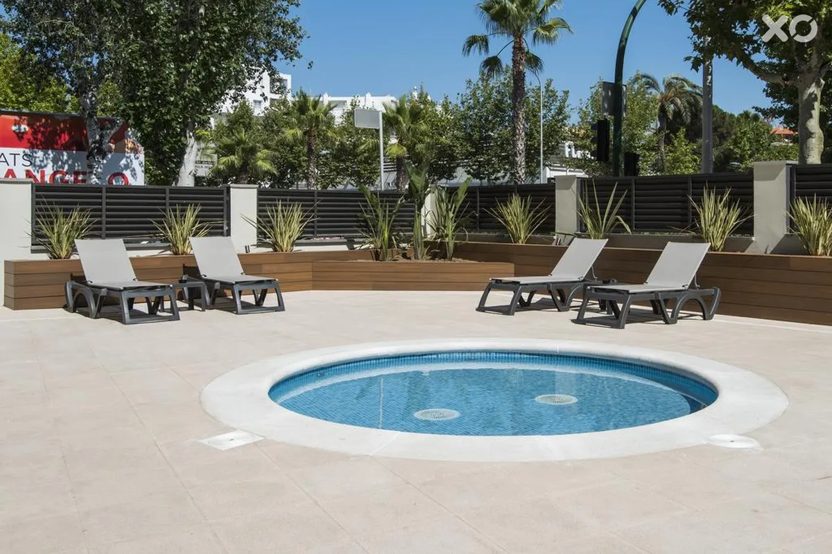 California Apartmentos