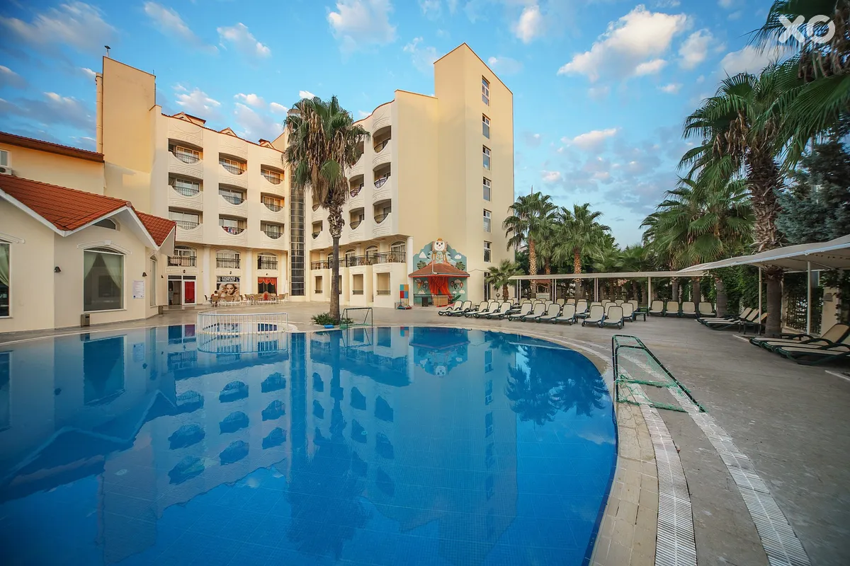Larissa Inn Hotel