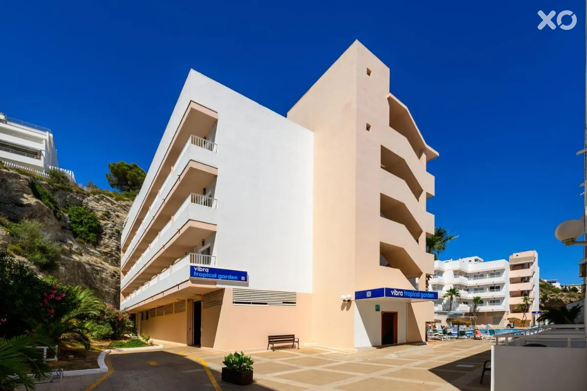 Vibra Tropical Garden Apartments