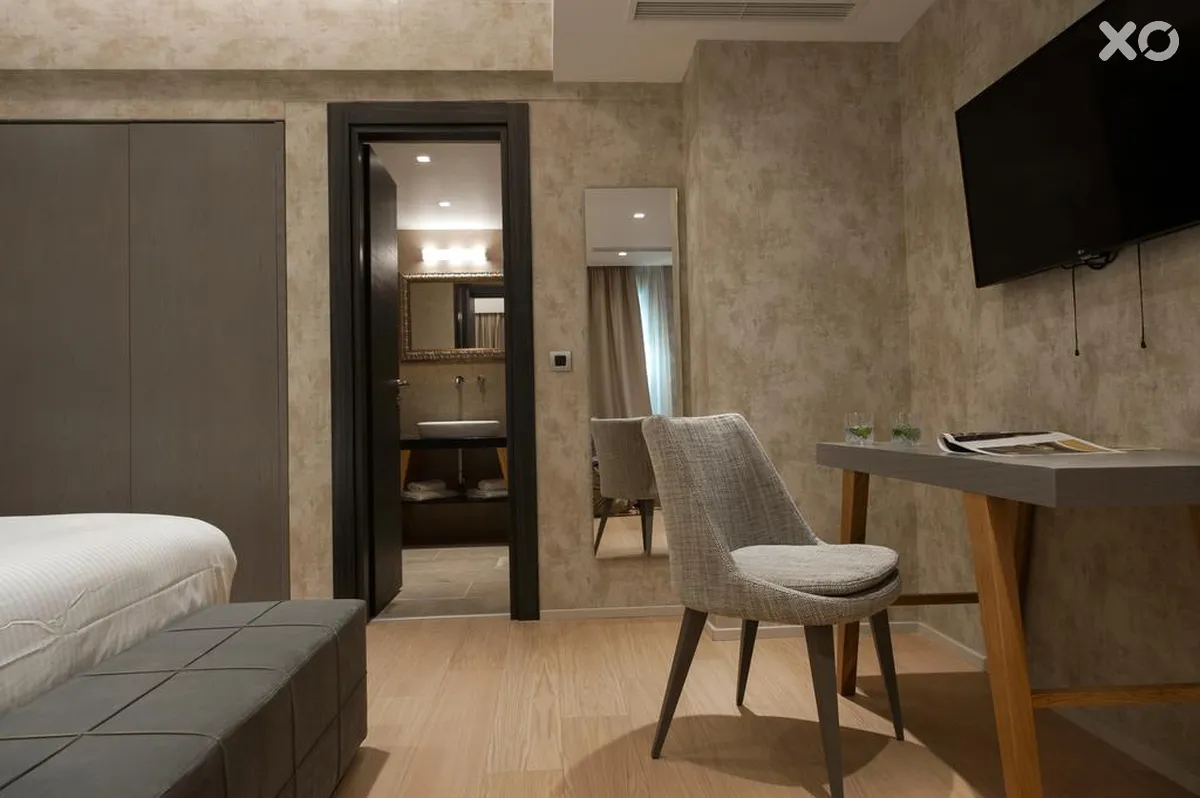 Athenaeum Grand Hotel