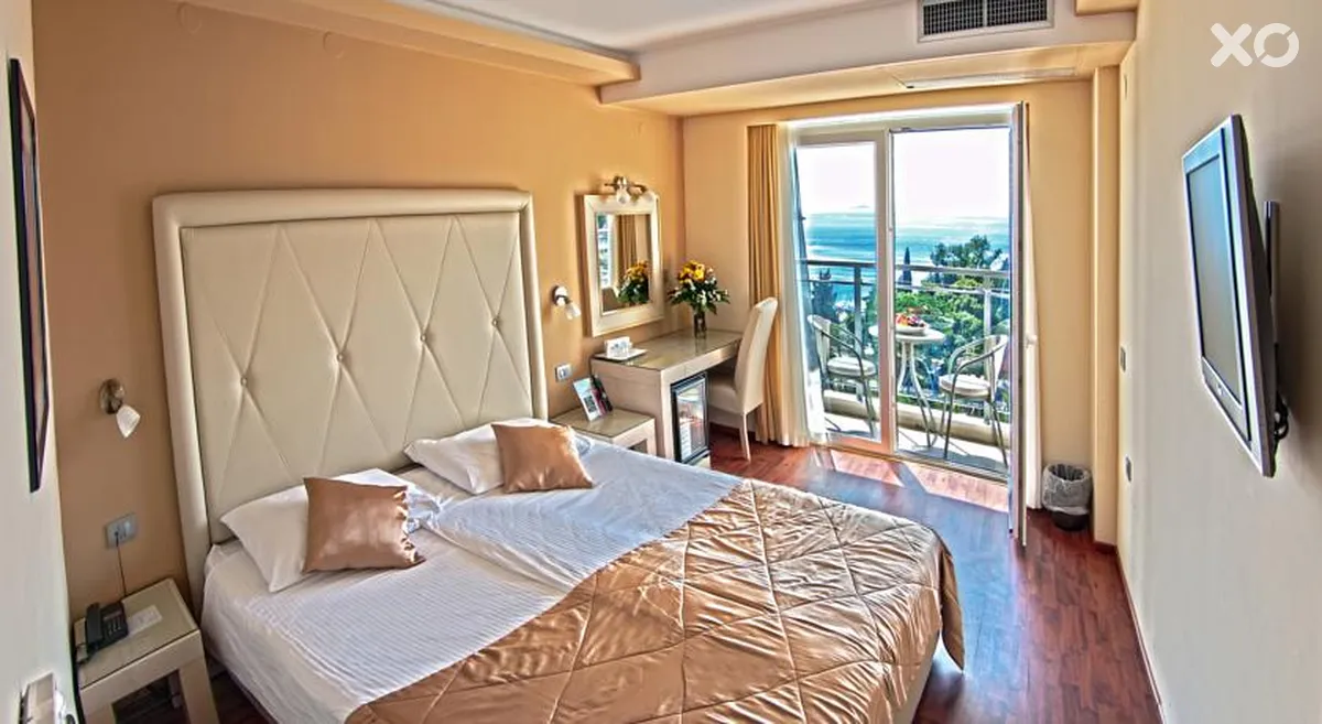 Park Grand Hotel