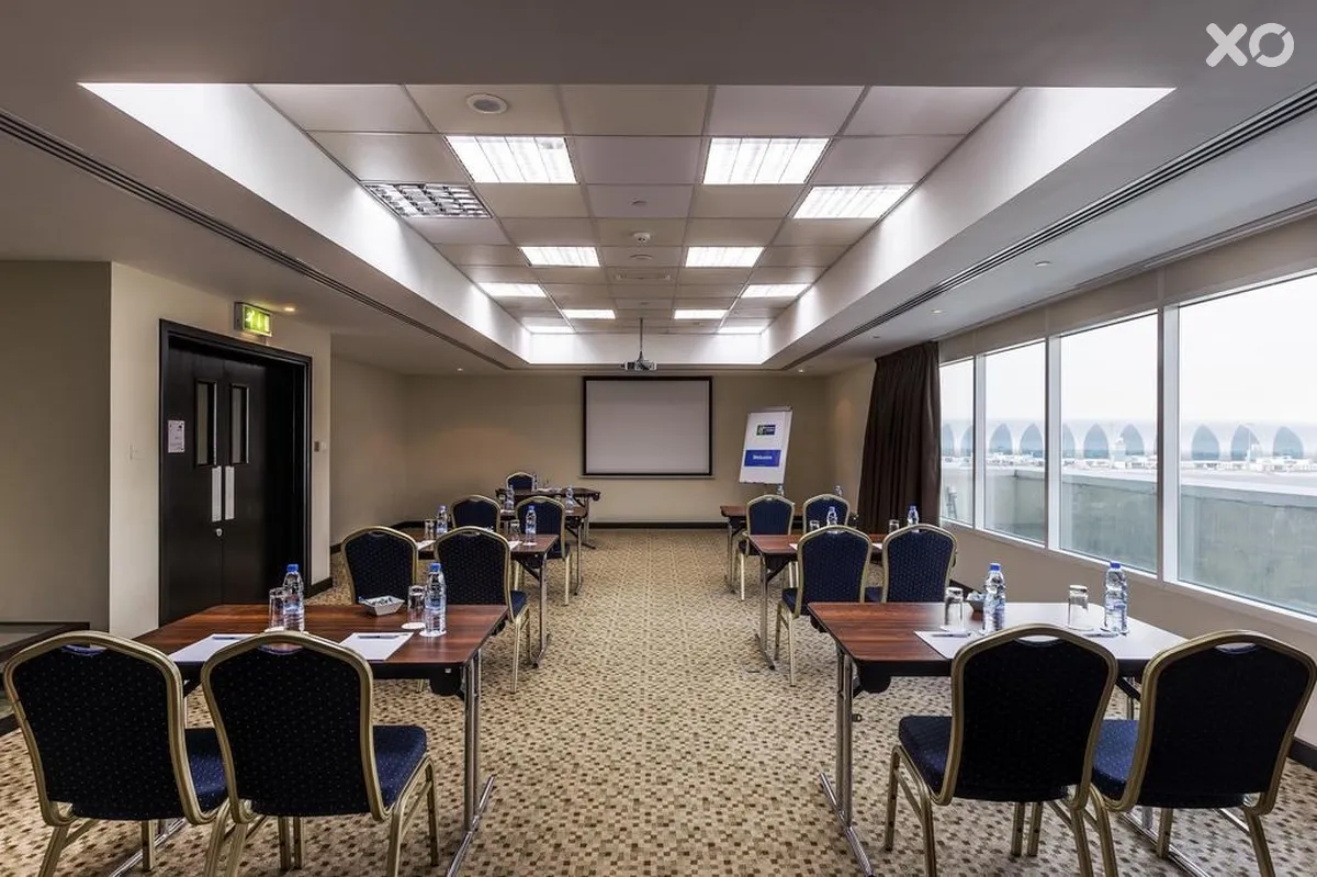 Holiday Inn Express Dubai Airport