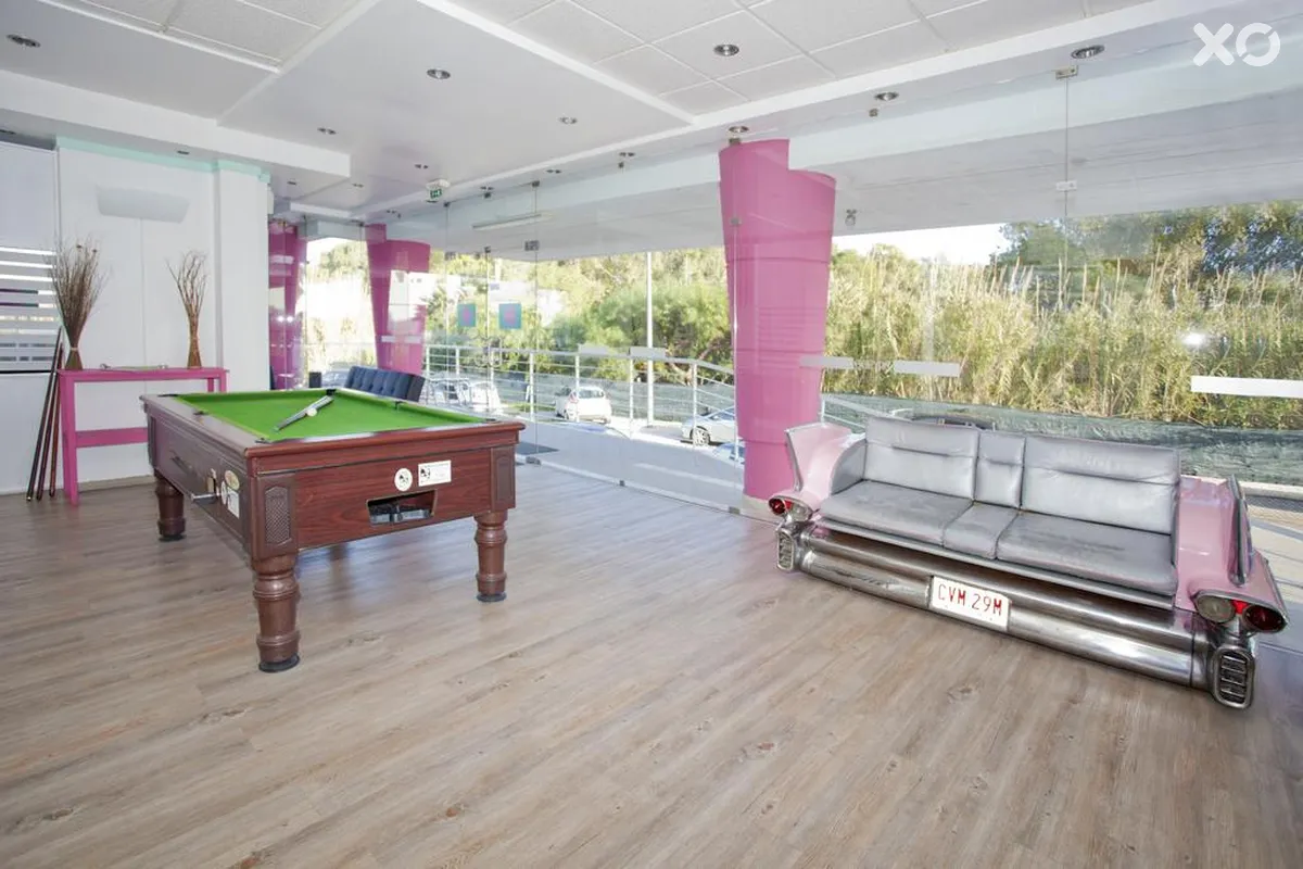 Bayside Salgados Hotel