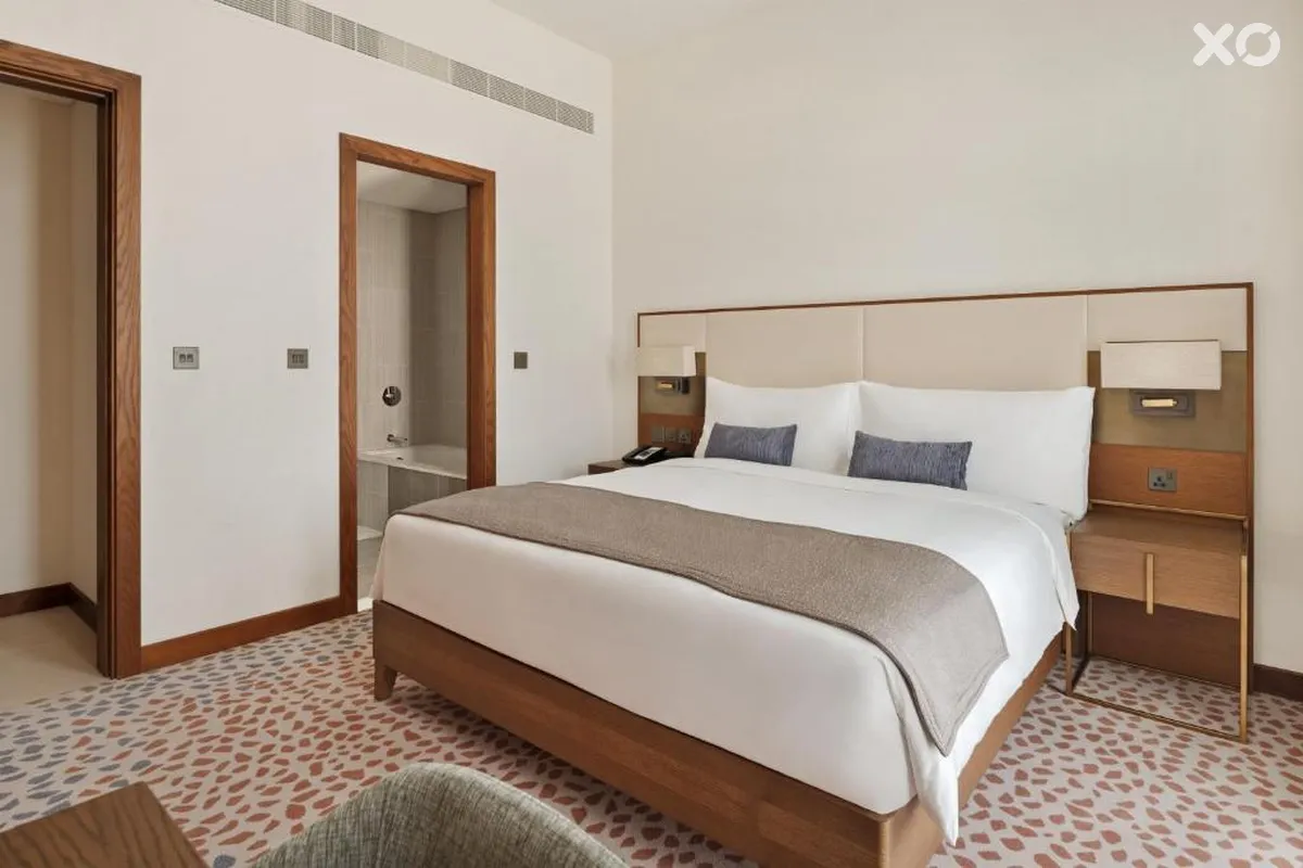 Staybridge Suites Dubai al-Maktoum Airport