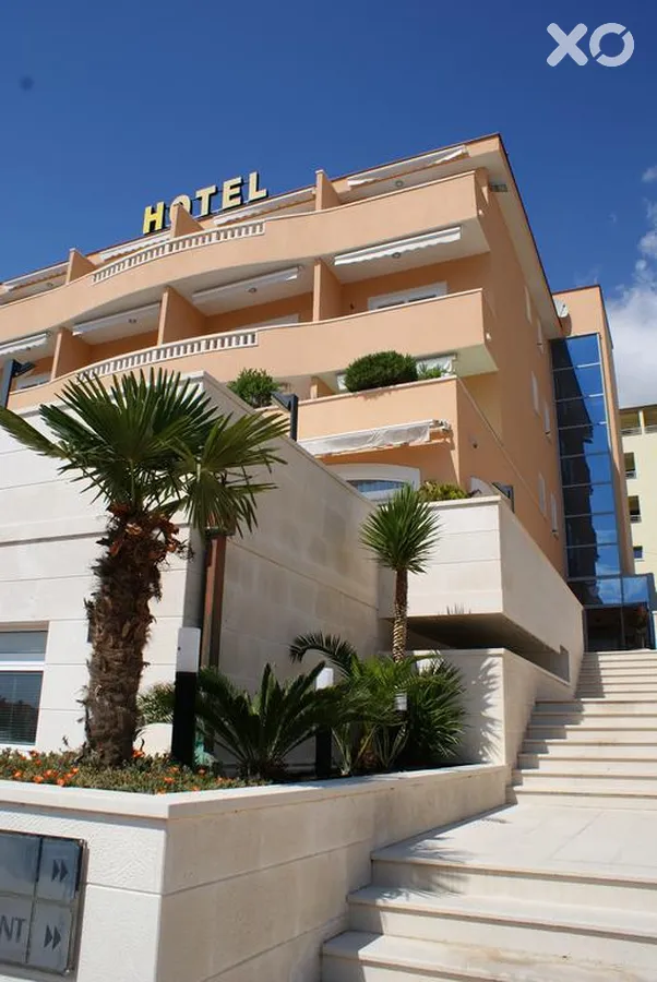 Rosina Hotel