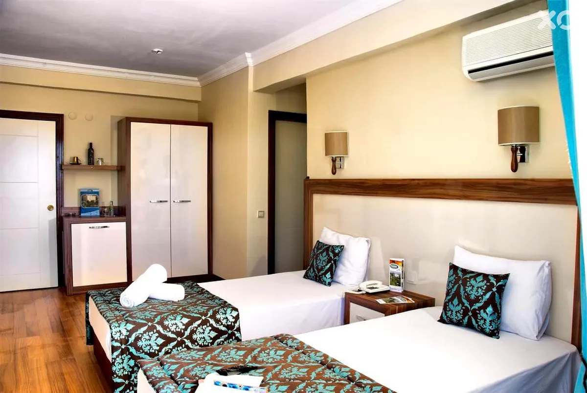Flora Suites Hotel
